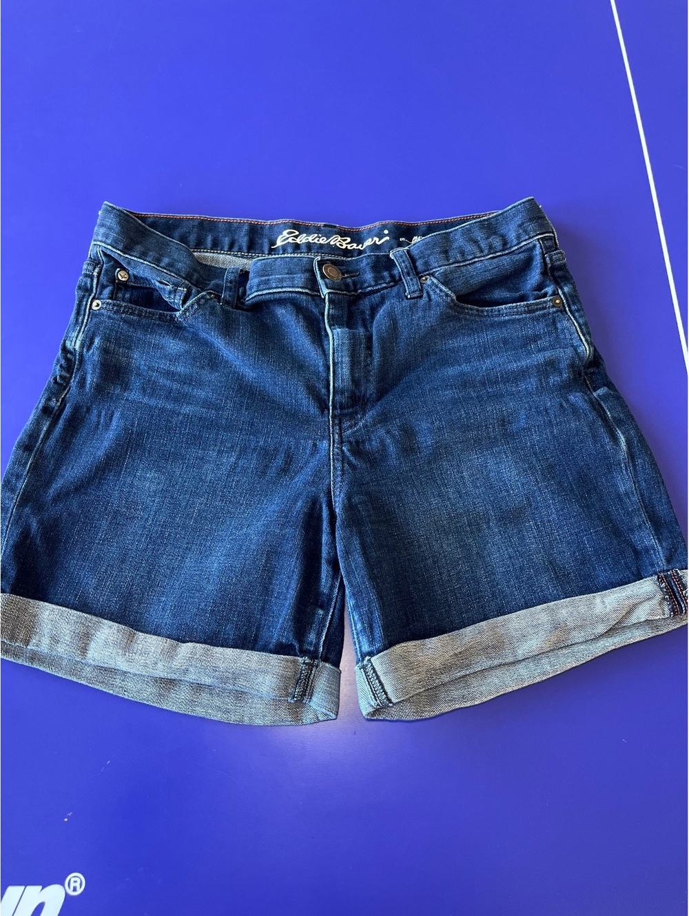Eddie Bauer Dark Blue Denim Rolled Hem Shorts Size 6 Women